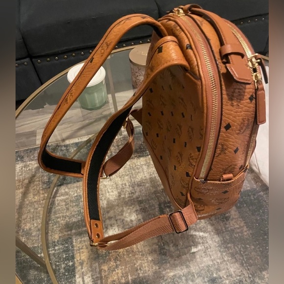 MCM Stark 32 Visetos Backpack - Picture 13 of 14